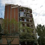 Roger De Flor Apartment