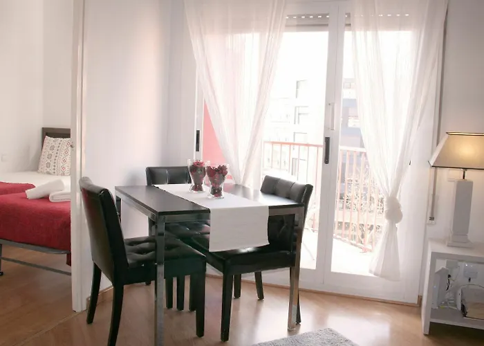 Roger De Flor Apartment