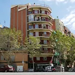 Roger De Flor Apartment